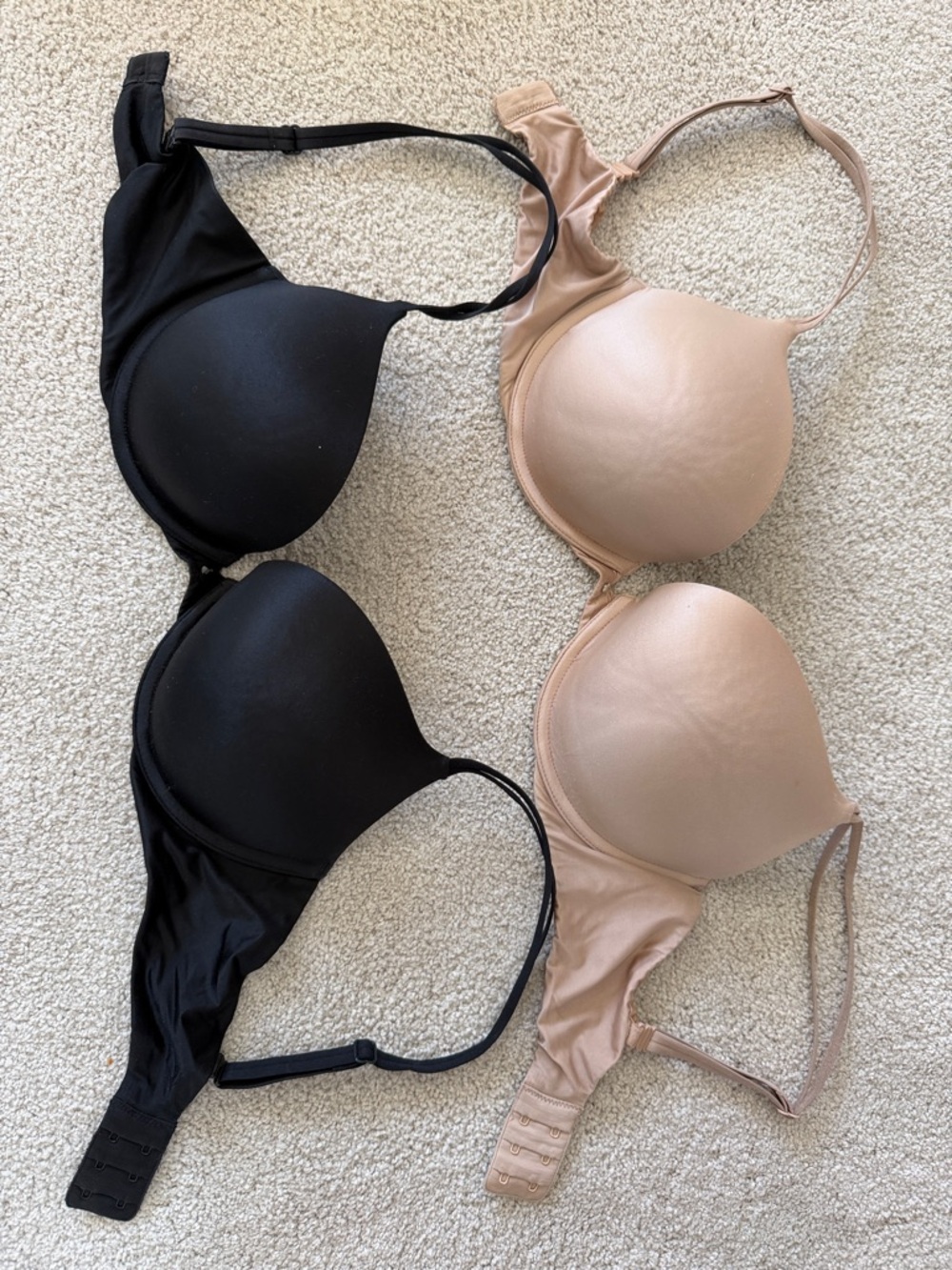 Victoria's Secret very sexy push-up Bra Set in Black & Nude, 32DD